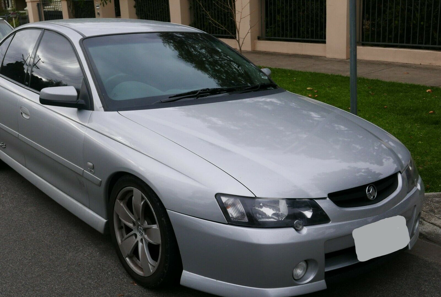 PAINTED HOLDEN Calais VY/VZ  Sedan  BOOT LIP SPOILER - QUICKSILVER MET 470G